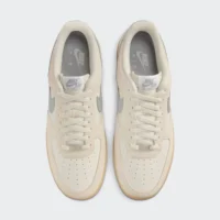 tenis-Nike-Air-Force-1-07-LV8-Phantom-Gum-Yellow-FQ8714-002