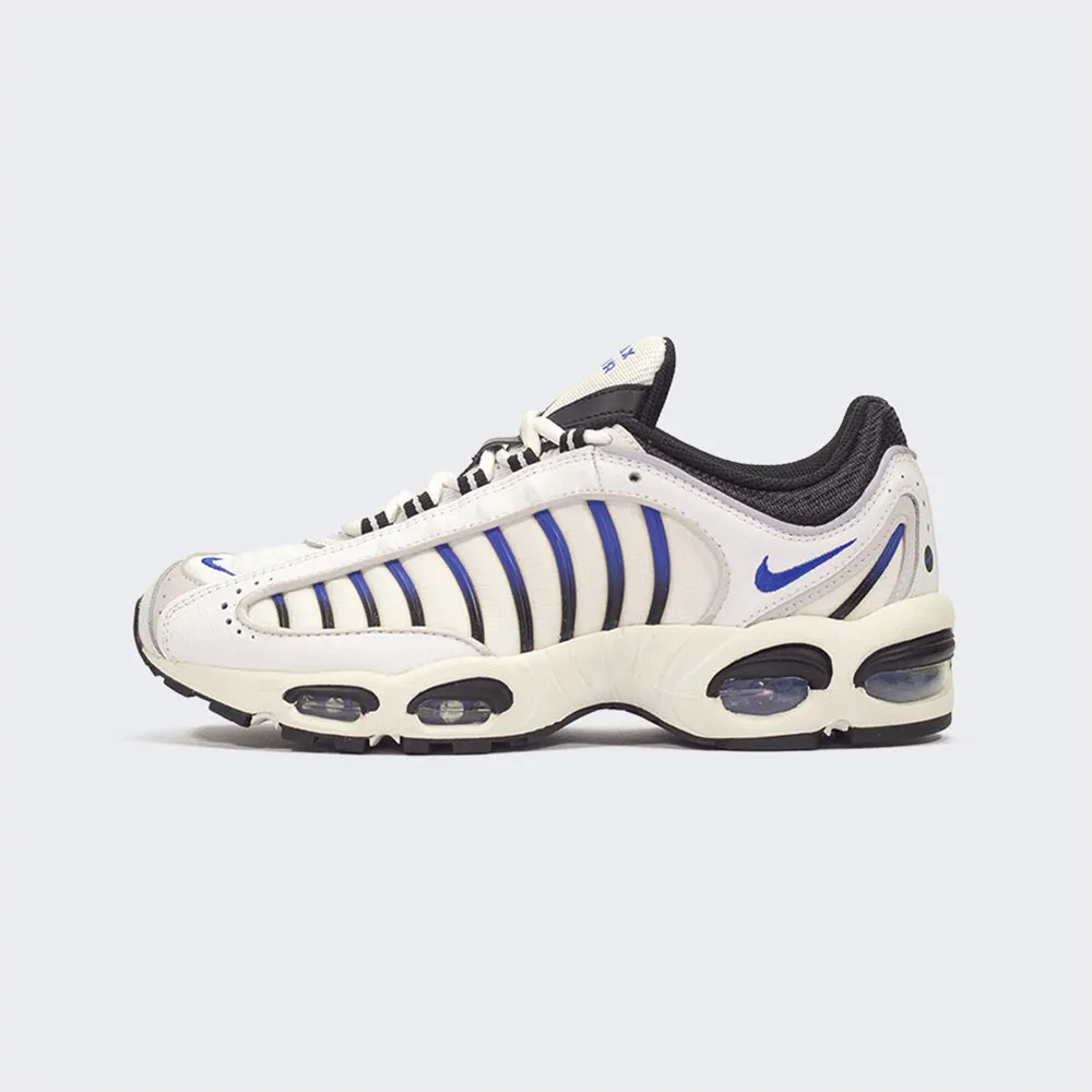 Tenis NIke Air Max Tailwind IV Blanco AQ2567 105