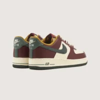 Tenis Nike Air Force 1 '07 LV8 Coconut Milk Vinotinto HQ3612 113