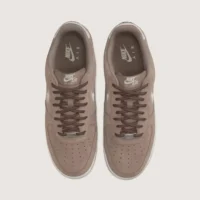 Tenis Nike Air Force 1 '07 LV8 Embroidered Swoosh Mink Brown HJ4465 200