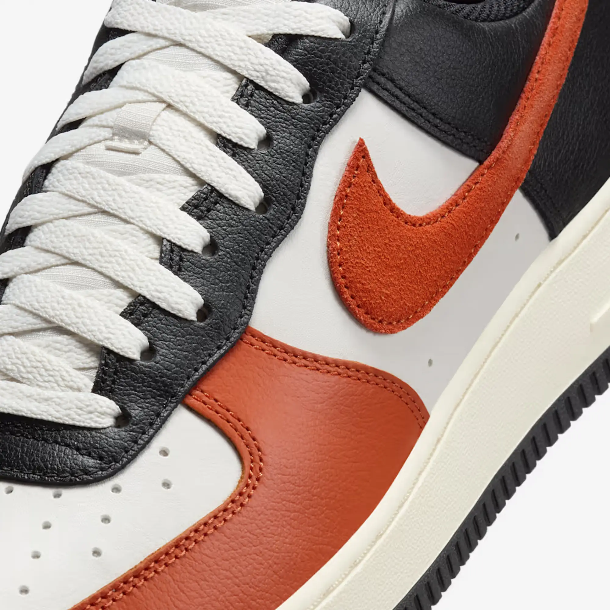 Tenis Nike Air Force 1 07 LV8 Vintage Coral Negro HQ4987 010